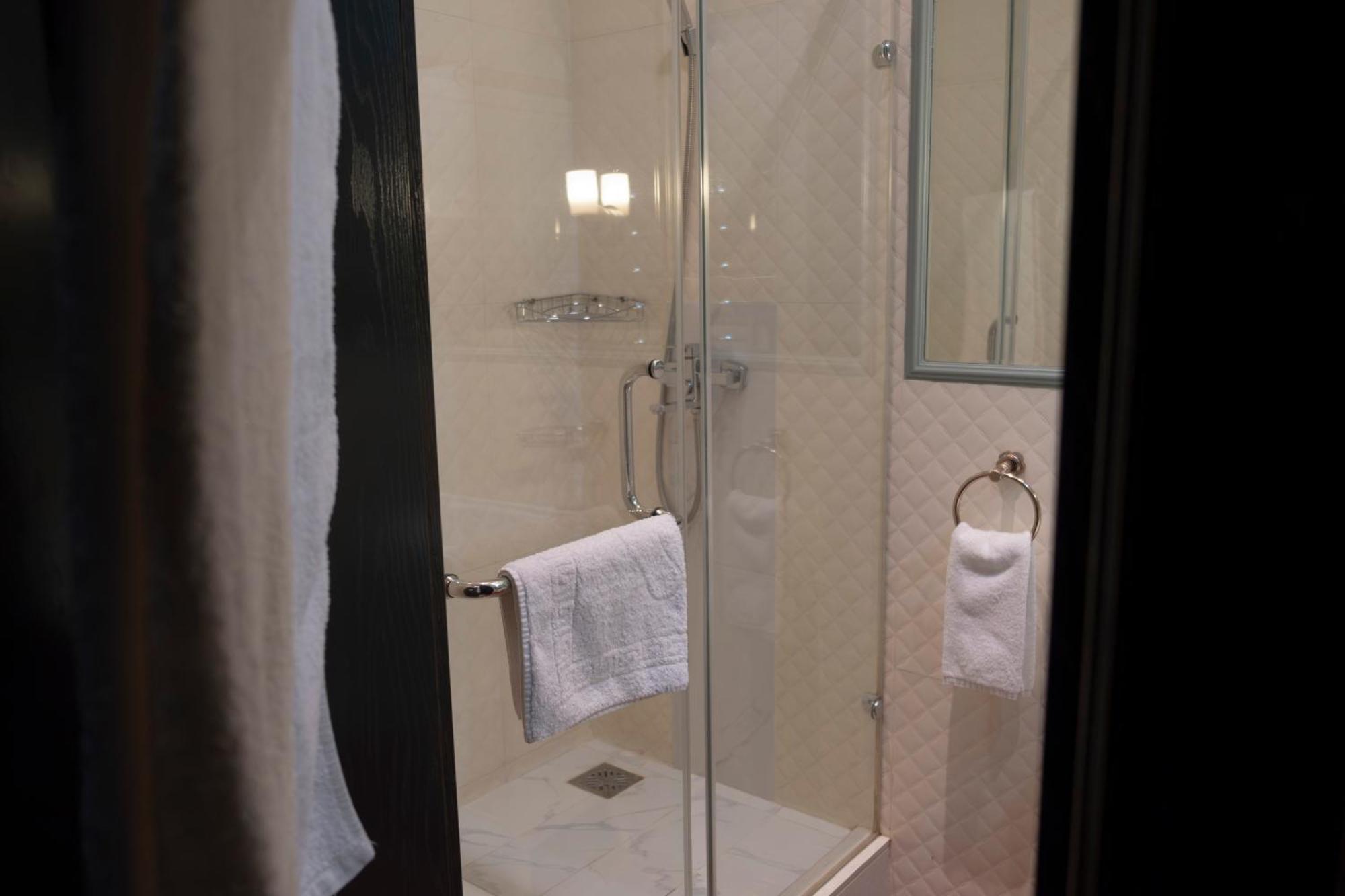 Plaza Hotel Kökchetaou Extérieur photo