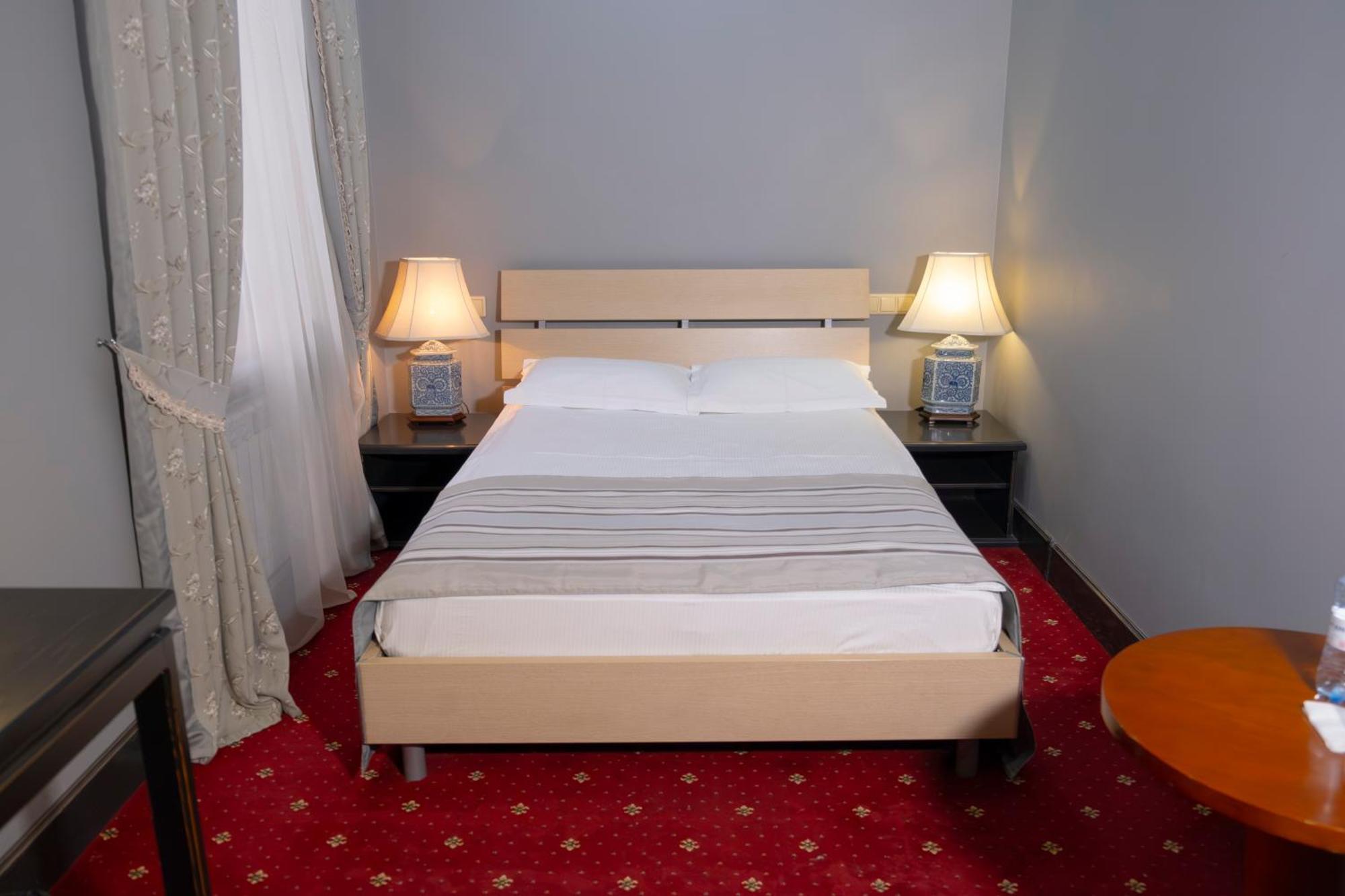 Plaza Hotel Kökchetaou Extérieur photo