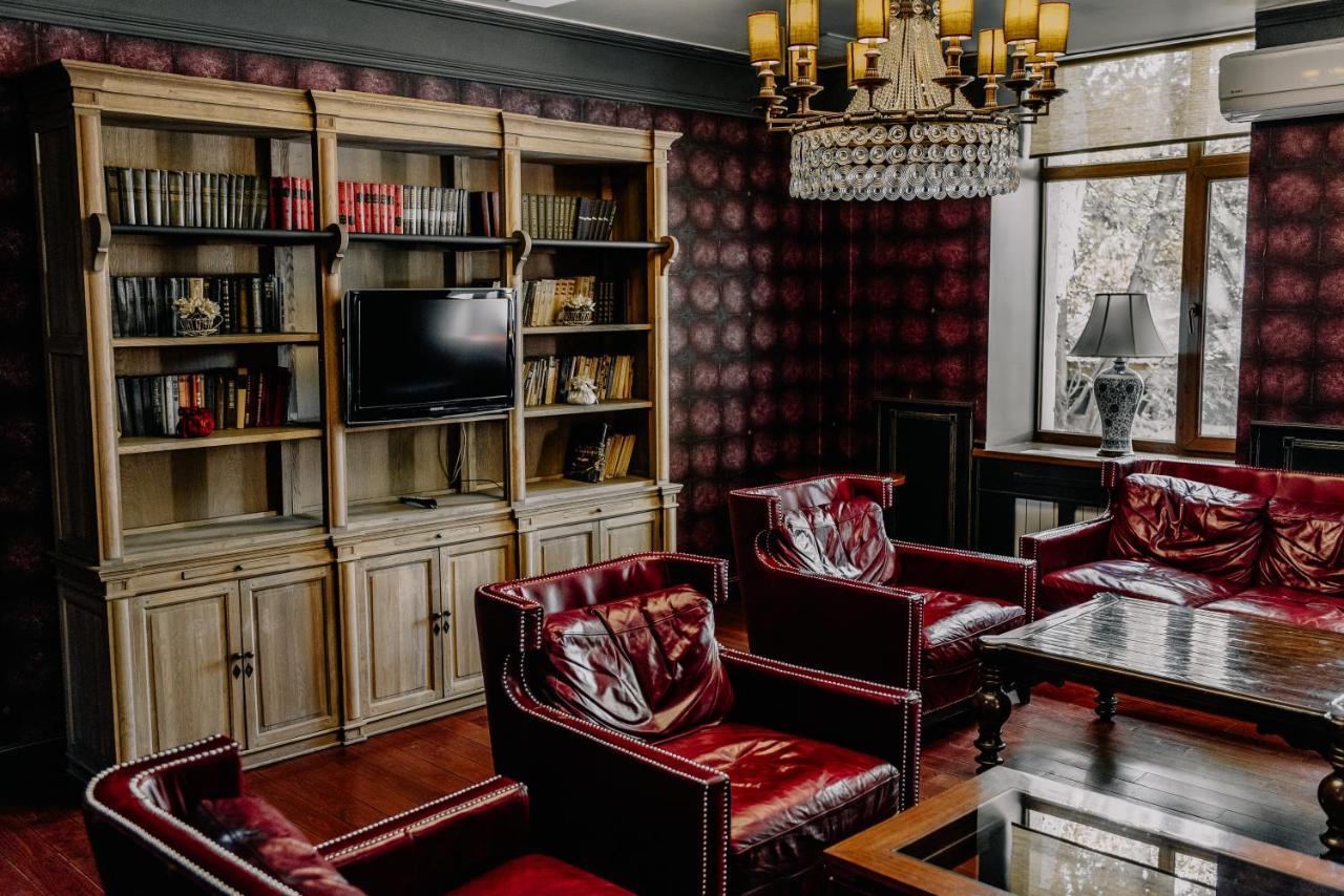 Plaza Hotel Kökchetaou Extérieur photo